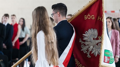 Ostrów Mazowiecka - Kolejny etap edukacji zakończony, czas zdać maturę, iść na s