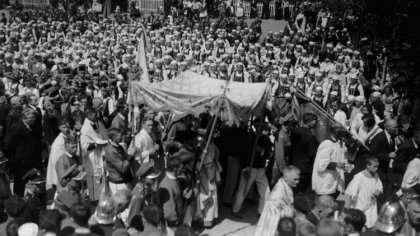 Ostrów Mazowiecka - Kurpiowszczyzna od lat słynęła z niezwykle barwnych procesji