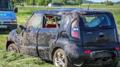 Ostrów Mazowiecka - Na drodze wojewódzkiej nr 677 w miejscowości Tyszki-Nadbory 