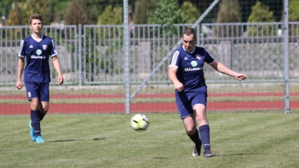 Ostrów Mazowiecka - Piłkarze Iskry Zaręby Kościelne w sobotnie popołudnie w wyja