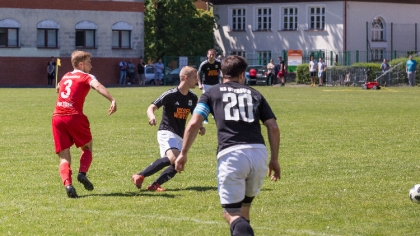 Ostrów Mazowiecka - Piłkarze Ostrovii zmierzą się dziś o godz. 16.00, przed włas