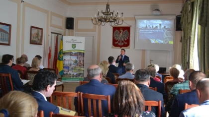 Ostrów Mazowiecka - W ramach Ostrowskiego Forum Rozwoju odbył się panel dyskusyj