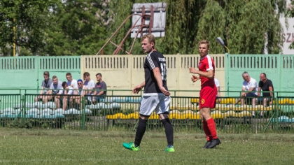 Ostrów Mazowiecka - Zgodnie z planem piłkarze Ostrovii Ostrów Mazowiecka pokonal