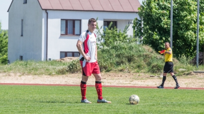 Ostrów Mazowiecka - W spotkaniu sparingowym rozegranym na boisku w Wąsewie, miej
