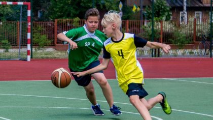 Ostrów Mazowiecka - Uczniowie ostrowskich szkół rozegrali ostatnie zawody sporto