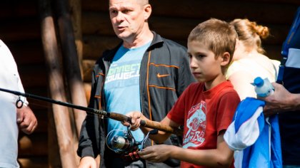 Ostrów Mazowiecka - Ostrowscy wędkarze zorganizowali festyn z okazji Dnia Dzieck