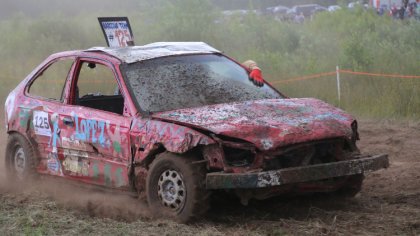 Ostrów Mazowiecka - Kilka tysięcy kibiców przez kilka godzin przewinęło się w Kr