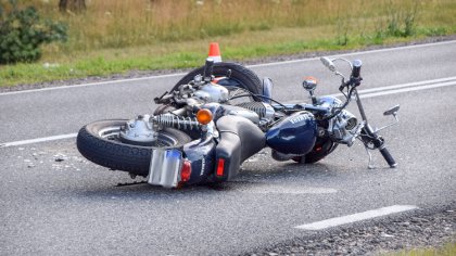 Ostrów Mazowiecka - Ranny motocyklista trafił do szpitala na skutek zderzenia z 