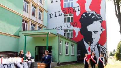 Ostrów Mazowiecka - Nadeszły upragnione wakacje. Uczniowie Zespołu Szkół nr 1 im