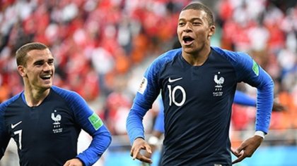 Ostrów Mazowiecka - Sześć bramek, gol samobójczy, rzut karny, interwencja VAR-u,