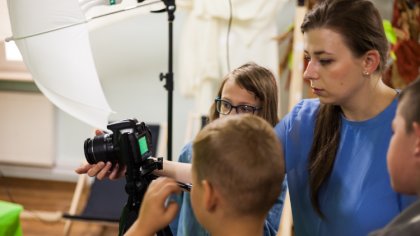 Ostrów Mazowiecka - Młodzi mieszkańcy Ostrowi Mazowieckiej poznali kulisy powsta