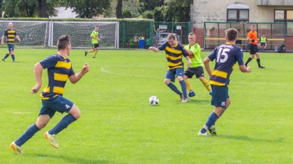 Ostrów Mazowiecka - Piłkarze Ostrovii Ostrów Mazowiecka w spotkaniu trzeciej kol