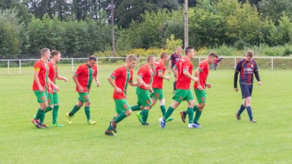 Ostrów Mazowiecka - Komplet punktów zdobyli w niedzielę piłkarze MKS Małkinia. P