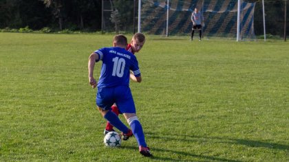 Ostrów Mazowiecka - Piłkarze MKS Małkinia pokonali wyżej notowaną Jabłoniankę Ja