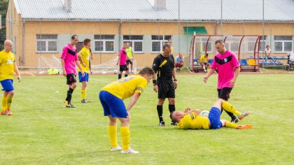 Ostrów Mazowiecka - Piłkarze KS Wąsewo w spotkaniu czwartej kolejki rozgrywek A 