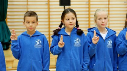 Ostrów Mazowiecka - Młodzi uczniowie z oddziału sportowej Szkoły Podstawowej nr 