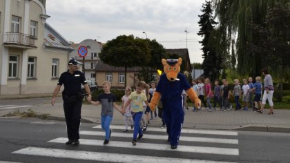 Ostrów Mazowiecka - Ostrowscy policjanci przeprowadzają szereg pogadanek z dzieć