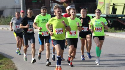 Ostrów Mazowiecka - Już po raz szósty odbył się bieg pamięci marynarzy i ułanów 