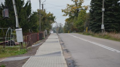 Ostrów Mazowiecka - Wybudowano 1534 metrów bieżących chodnika z kostki brukowej 