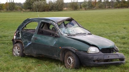 Ostrów Mazowiecka - Do groźnie wyglądającego zdarzenia drogowego z udziałem samo