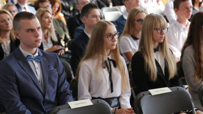 Ostrów Mazowiecka - Najzdolniejsi uczniowie z subregionu ostrołęckiego otrzymali