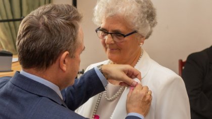 Ostrów Mazowiecka - Sześćdziesiąt par z Ostrowi Mazowieckiej świętowało w niedzi