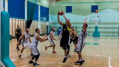 Ostrów Mazowiecka - Zawodnicy ostrowskiego Sokoła przegrali ostatnie spotkanie z