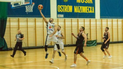 Ostrów Mazowiecka - Na hali przy ulicy Trębickiego koszykarze ostrowskiego Sokoł