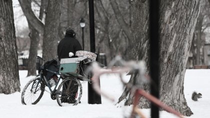 Ostrów Mazowiecka - Zima w pełni, o czym świadczą obfite opady śniegu i temperat