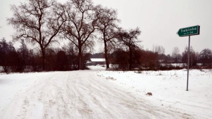 Ostrów Mazowiecka - Bożena Kordek, wójt gminy Małkinia Górna, podpisała umowy na