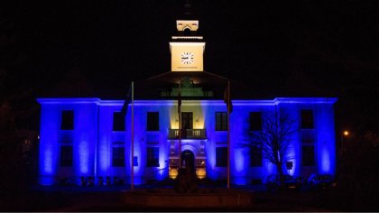 Ostrów Mazowiecka - Solidarność z osobami ze spektrum autyzmu wyraził miejski sa