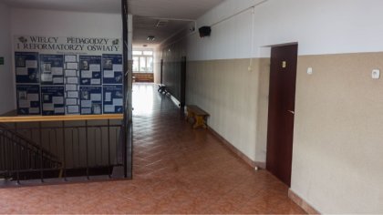 Ostrów Mazowiecka - Trwa drugi dzień ogólnopolskiego strajku pracowników oświaty