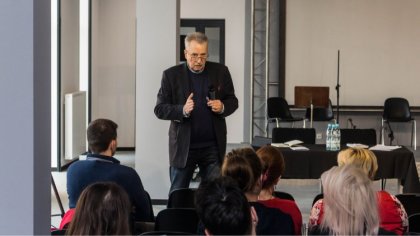 Ostrów Mazowiecka - Profesor Tadeusz Huciński wraz z Tomaszem Wilczewskim poprow