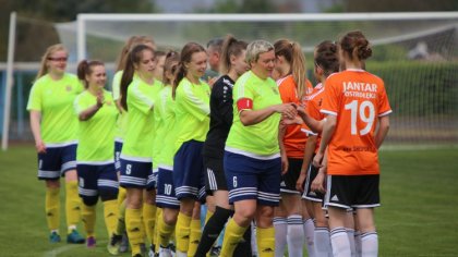 Ostrów Mazowiecka - Dużo emocji kibicom w Ostrołęce dostarczyły piłkarki miejsco