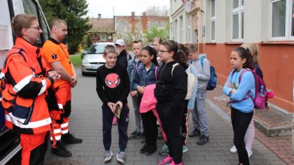 Ostrów Mazowiecka - Uczniowie klas czwartych z ostrowskiej 