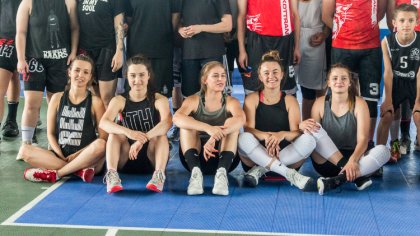 Ostrów Mazowiecka - Koszykówka 3x3 zbiera na placach do gry coraz większą liczbę