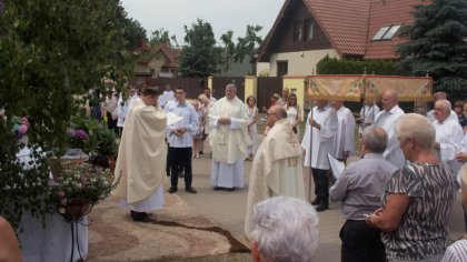 Ostrów Mazowiecka - Parafianie należący do kościoła pw. św. Opatrzności Bożej li