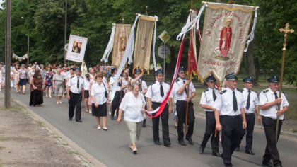 Ostrów Mazowiecka - Zobacz zdjęcia z uroczystości Bożego Ciała w parafii pod wez