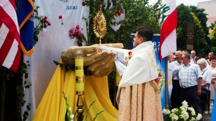 Ostrów Mazowiecka - Tradycyjnie w czwartek po oktawie Zesłania Ducha Świętego wi