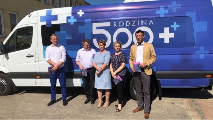 Ostrów Mazowiecka - Akcja informacyjna związana z programem Rodzina 500+ dotarła