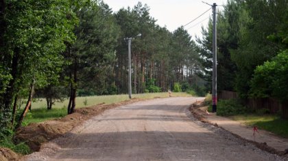 Ostrów Mazowiecka - Trwają prace przy przebudowie i rozbudowie drogi powiatowej 