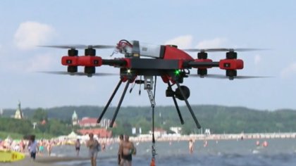 Ostrów Mazowiecka - Holujący dron znalazł zastosowanie w ratownictwie wodnym. La