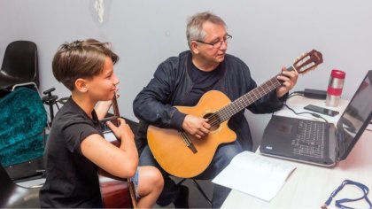 Ostrów Mazowiecka - Janusz Spaulenok, zawodowy muzyk z doświadczeniem pedagogicz