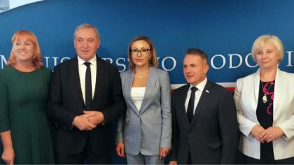 Ostrów Mazowiecka - Kolejne miejscowości na Mazowszu podpisują porozumienia z Wo