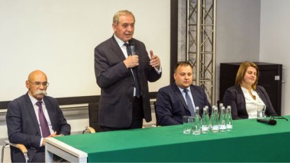 Ostrów Mazowiecka - W starej elektrowni przy ul. 11 listopada mieszkańcy powiatu