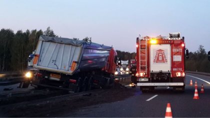 Ostrów Mazowiecka - Kierujący samochodem ciężarowym prawdopodobnie zasłabł za ki