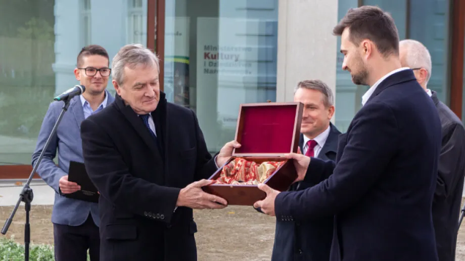 Prace związane z budową pierwszego muzeum w Polsce rotmistrza Witolda Pileckiego dobiegły końca. Przedstawiciel wykonawcy przekazał klucze do 