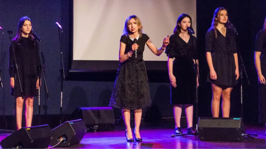 W sali widowiskowo-kinowej Miejskiego Domu Kultury w Ostrowi Mazowieckiej rozbrzmiały dźwięki muzyki. Wydarzenie miało na celu przeprowadzić w