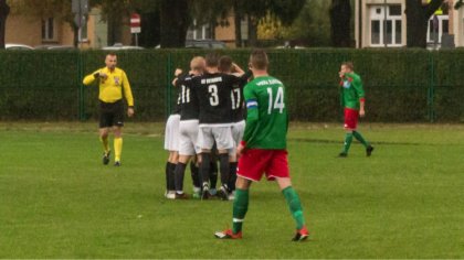 Ostrów Mazowiecka - Podopieczni trenera Pawła Kowalczyka pokonali niespodziewani