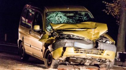 Ostrów Mazowiecka - Do zderzenia samochodu osobowego z ciągnikiem doszło na drod